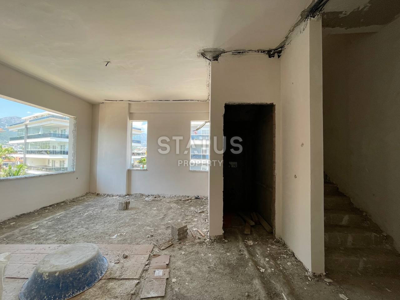 Duplex 3+1 overlooking the sea and Calais in a residential complex under construction in OBA. 165m2 фото 4