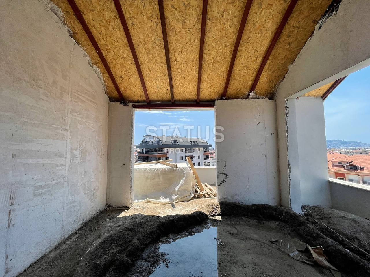 Duplex 3+1 overlooking the sea and Calais in a residential complex under construction in OBA. 165m2 фото 13