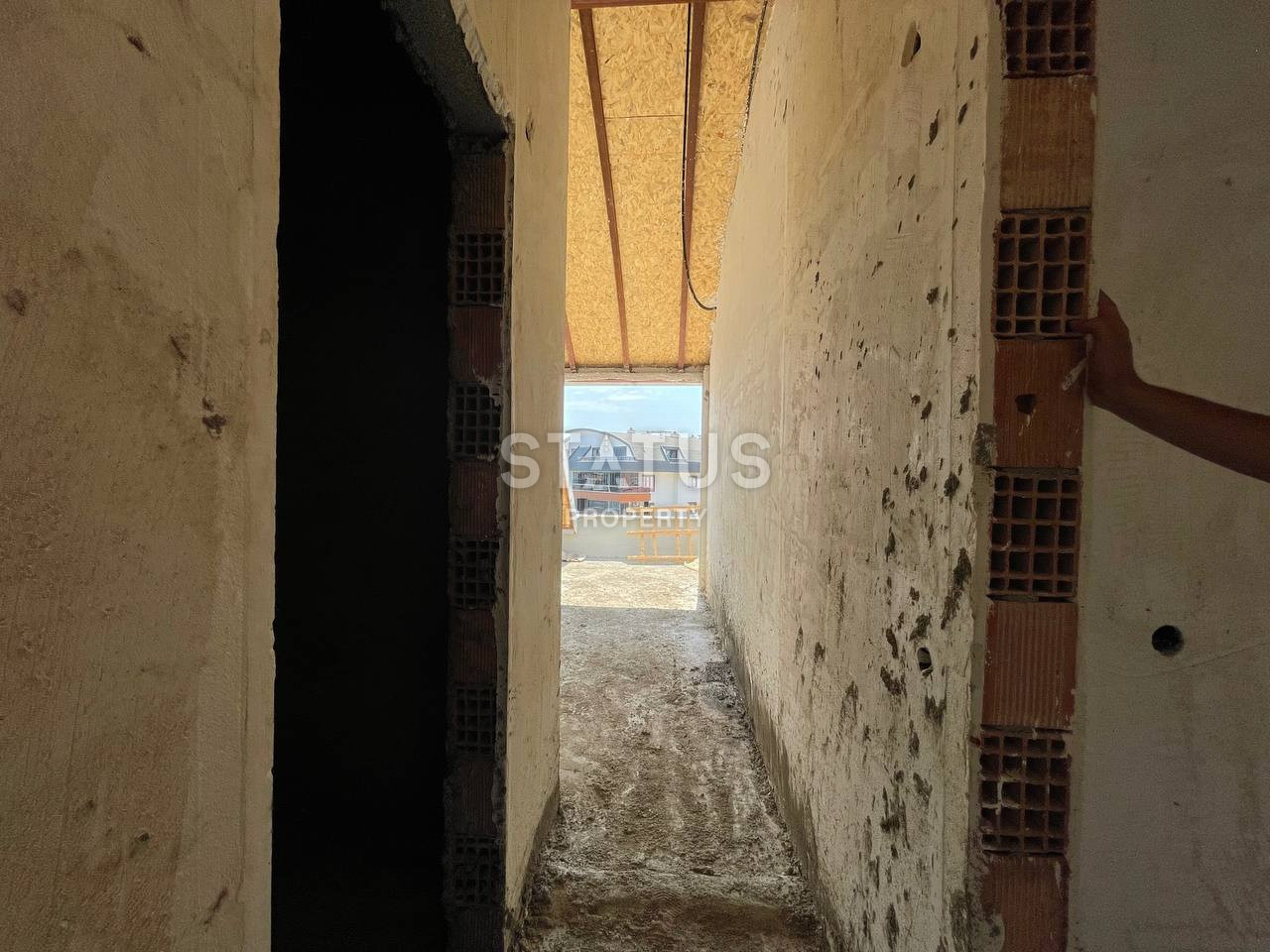 Duplex 3+1 overlooking the sea and Calais in a residential complex under construction in OBA. 165m2 фото 21