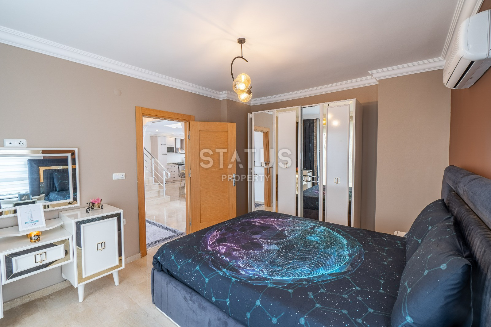 Luxurious apartments 3+1 in the villa village of Bektash, 175m2 фото 10