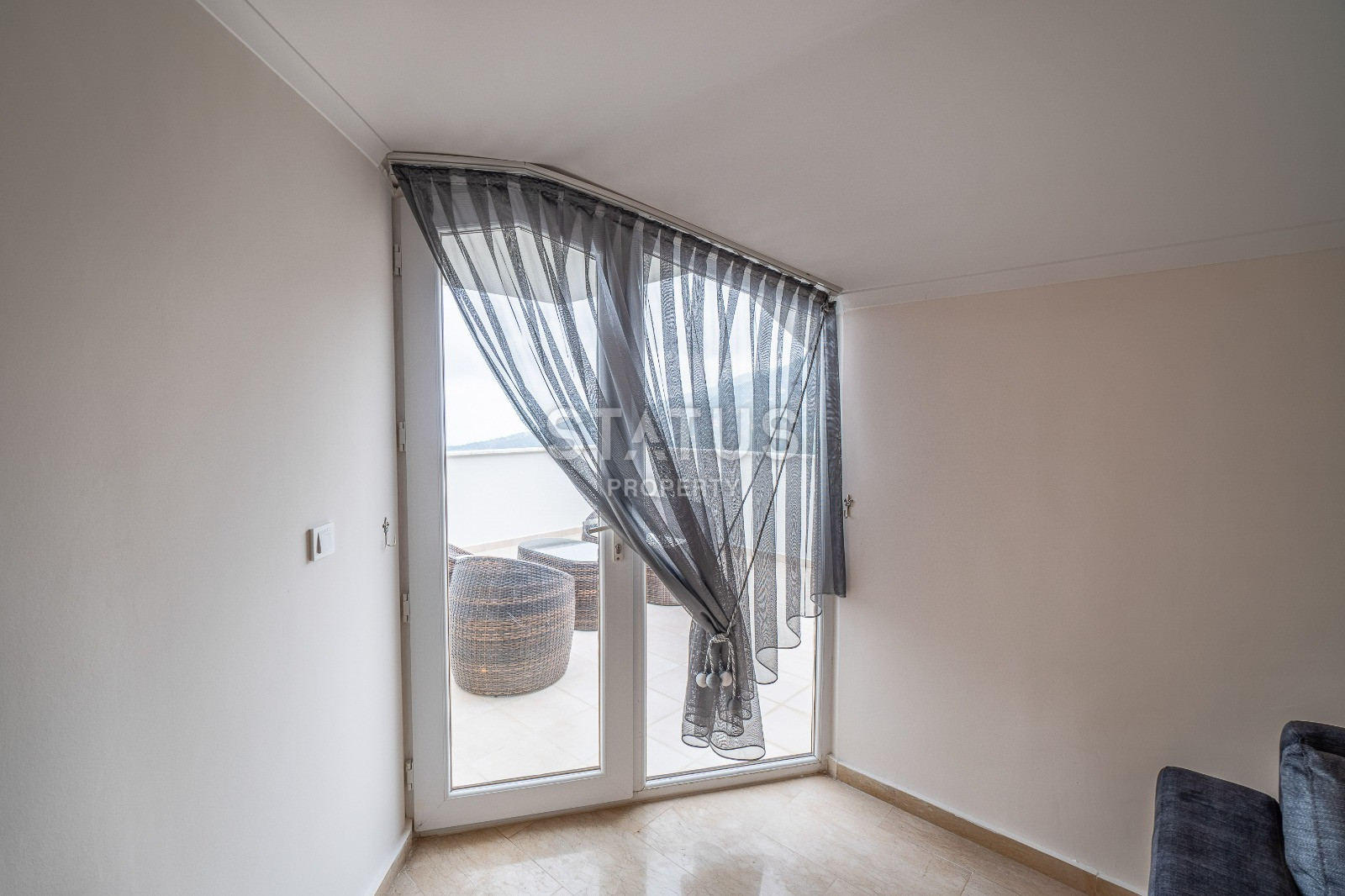 Luxurious apartments 3+1 in the villa village of Bektash, 175m2 фото 18