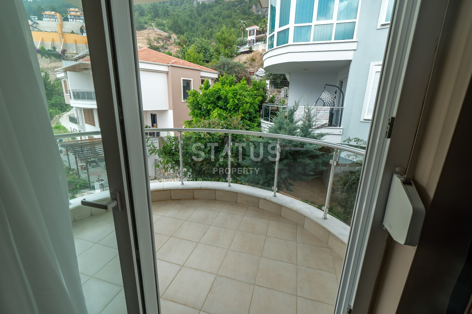 Luxurious apartments 3+1 in the villa village of Bektash, 175m2 фото 21