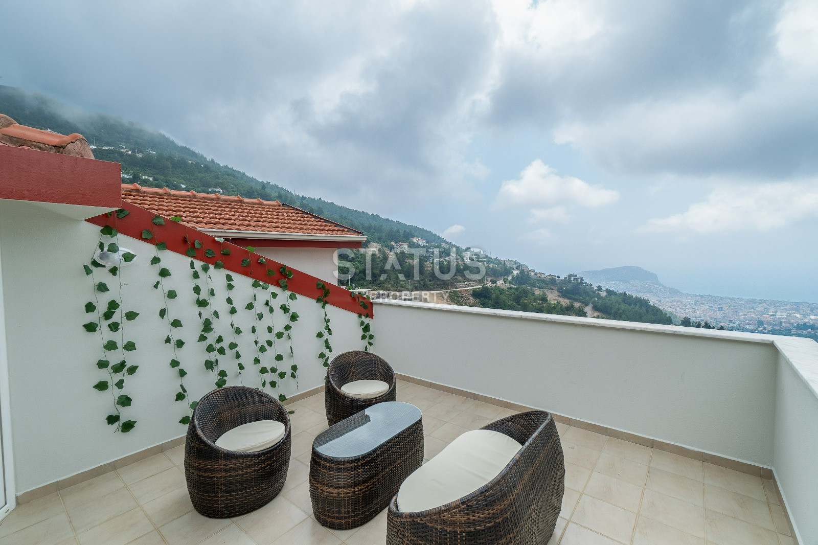 Luxurious apartments 3+1 in the villa village of Bektash, 175m2 фото 23