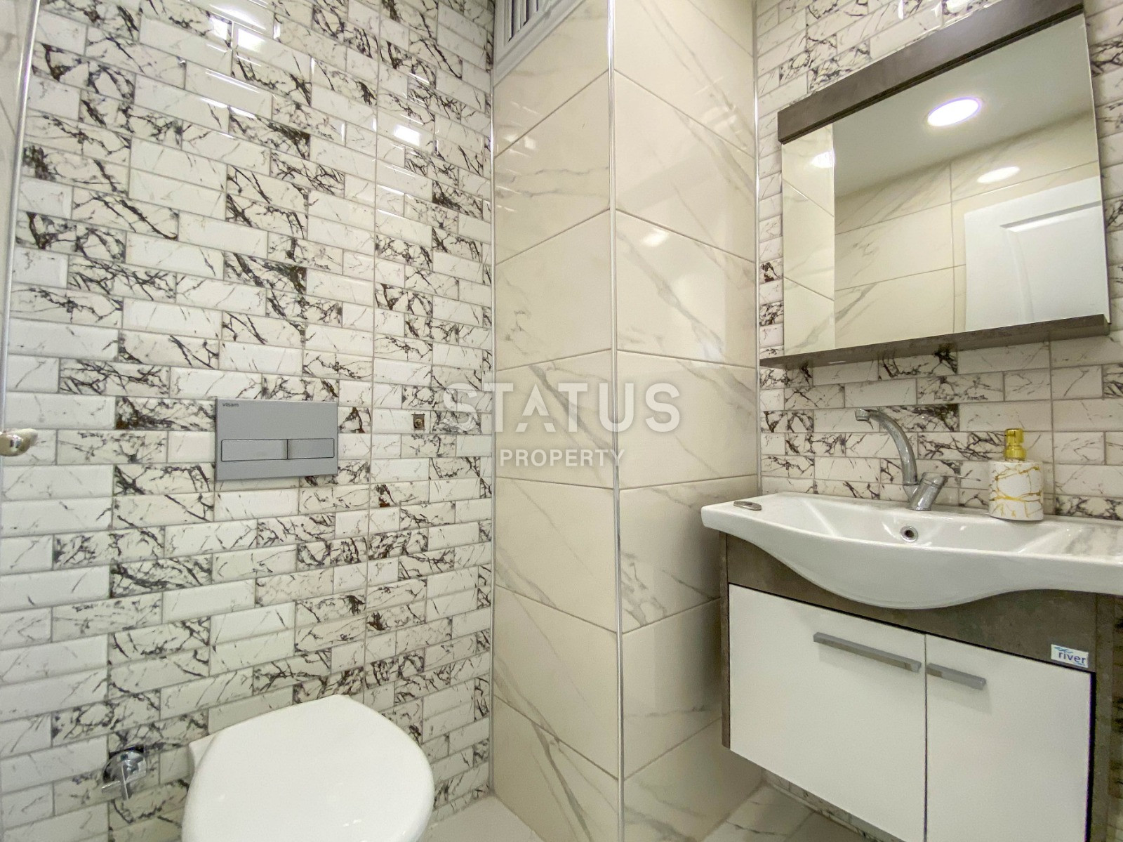 Beautiful 4+1 apartments in Mahmutlar district. 140m2 фото 19