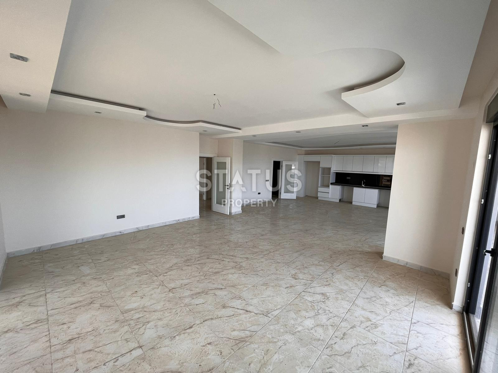 Просторная двухкомнатная квартира в Махмутларе. 135м2 фото 3