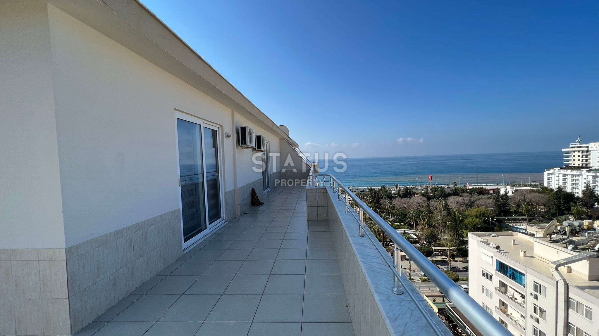 Duplex 4+1 with stunning sea views in Mahmutlar, 200m2 фото 13