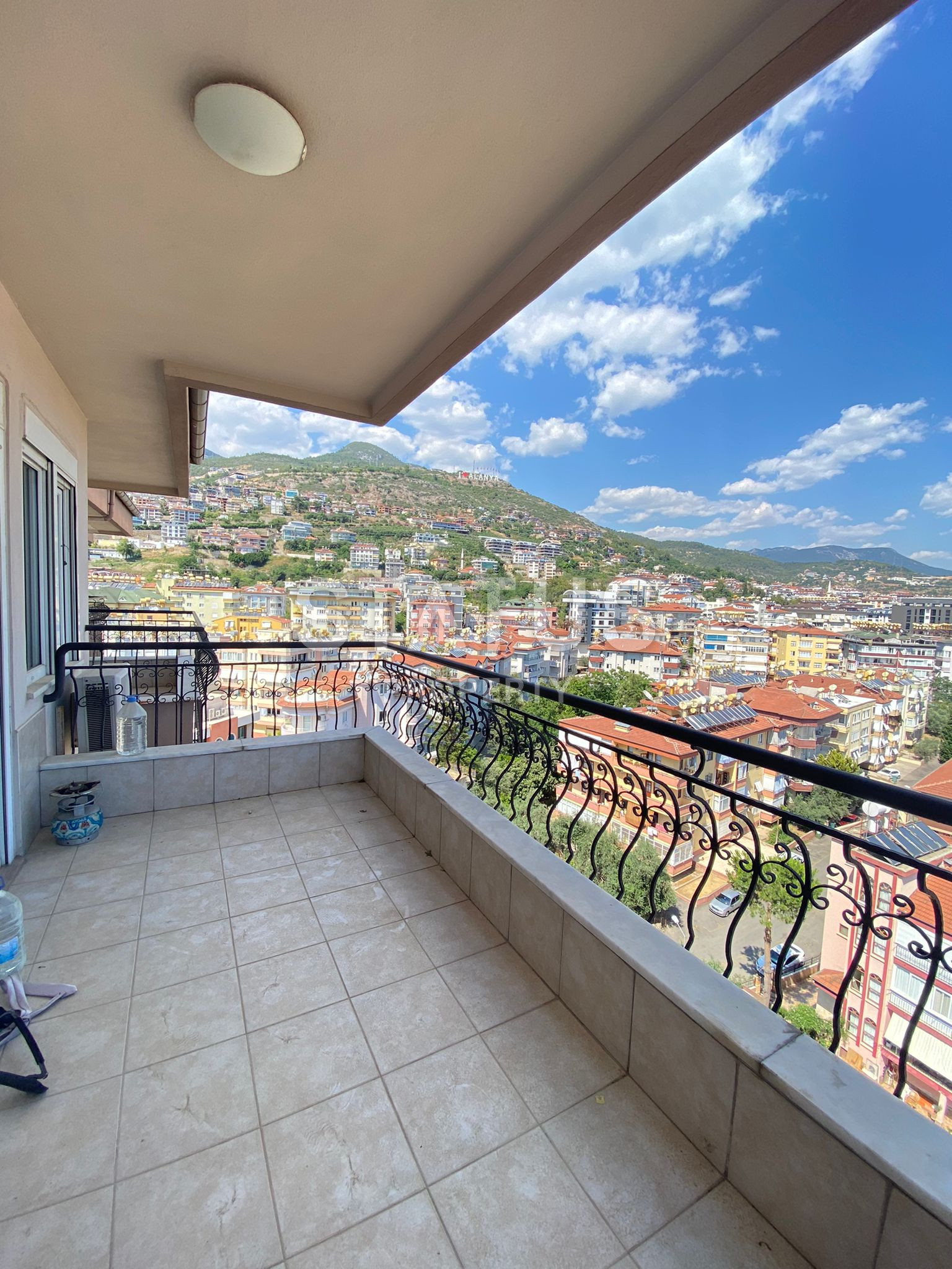 Просторный панорамный дуплекс в центре Аланьи с видом на море. 270м2 фото 2