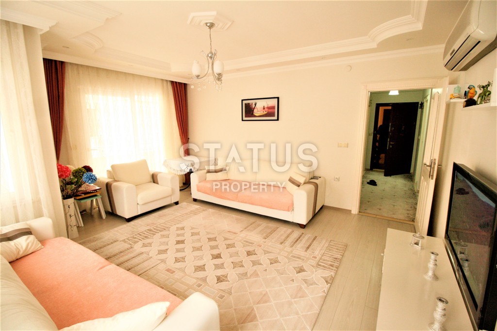 Просторная квартира с отдельной кухней в самом центре Алании. 115 кв.м. фото 24