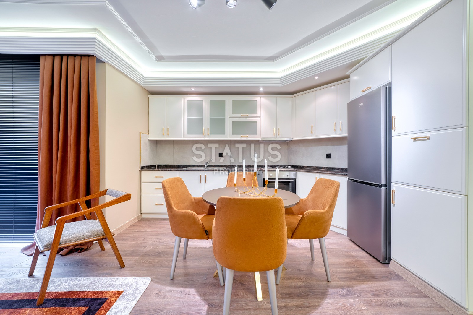Красивая трёхкомнатная квартира в районе ОБА. 120м2 фото 2