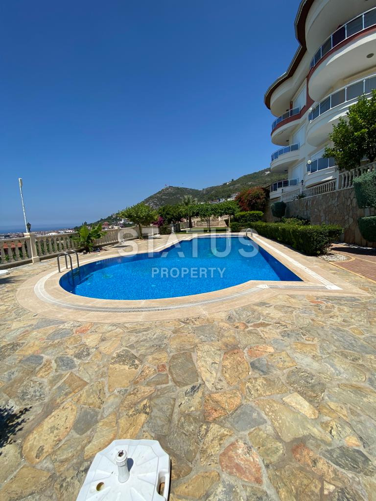 Двухуровневая меблированная квартира с видом на море в Джикджилли. 200м2 фото 5