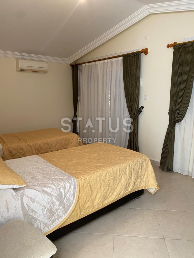 Двухуровневая меблированная квартира с видом на море в Джикджилли. 200м2 фото 18