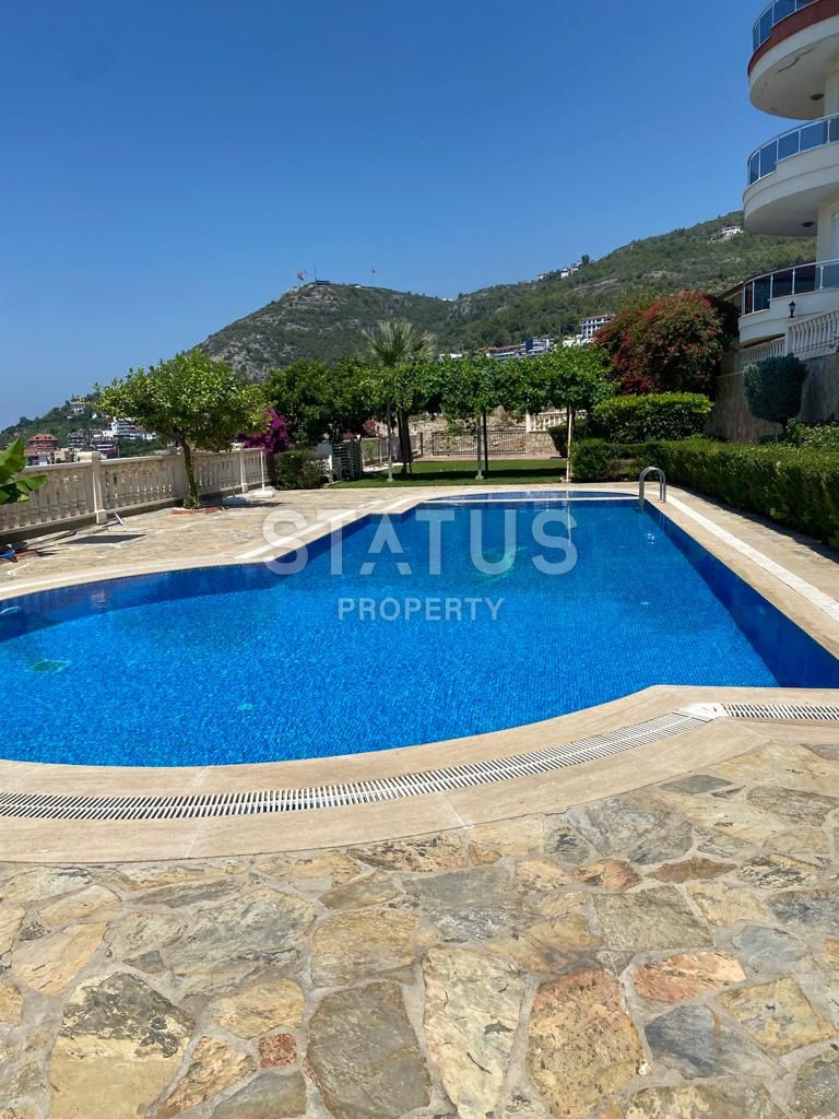 Двухуровневая меблированная квартира с видом на море в Джикджилли. 200м2 фото 11