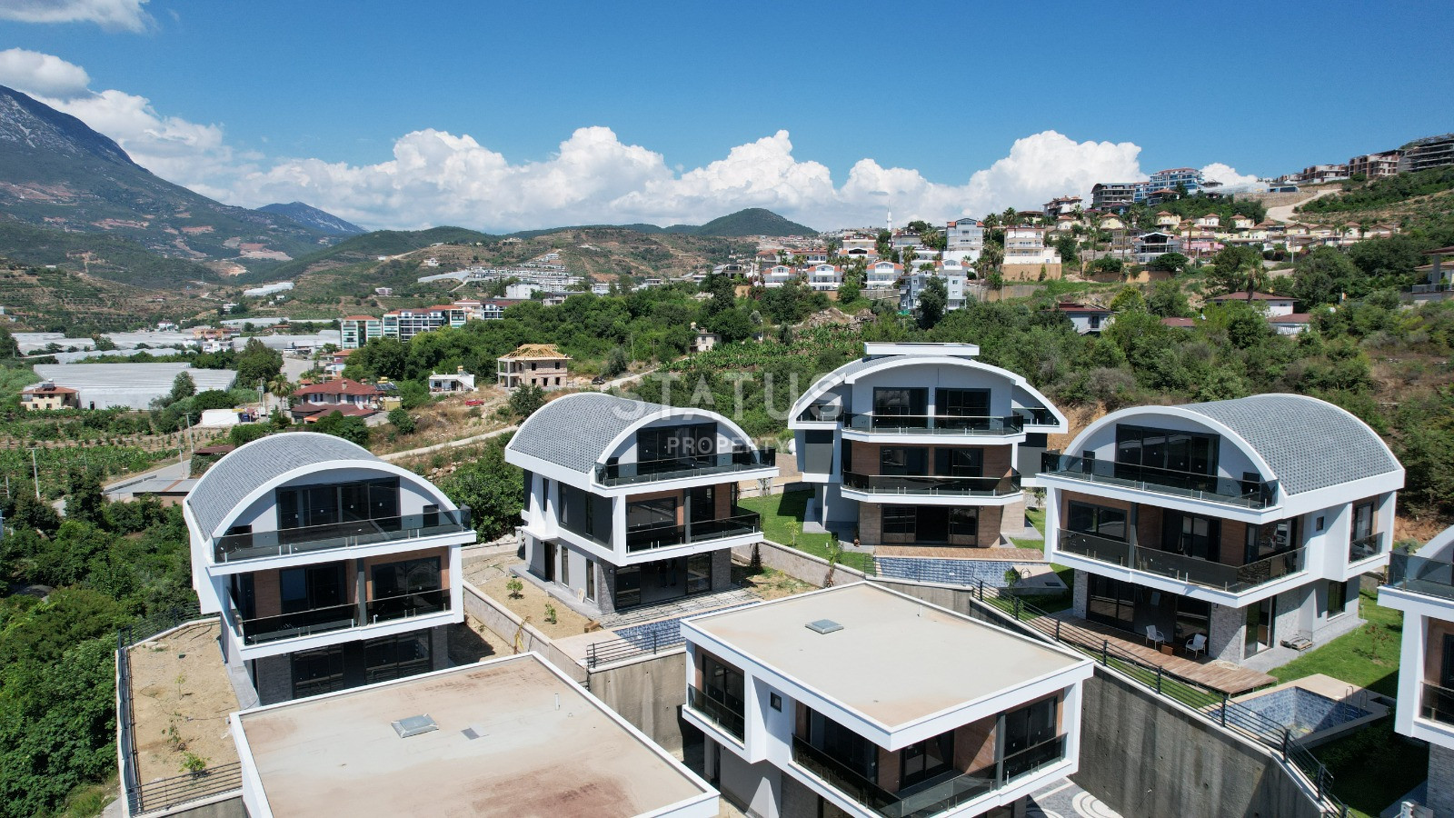 New villas from a quality developer in Kargicak, 350-370 m2 фото 4