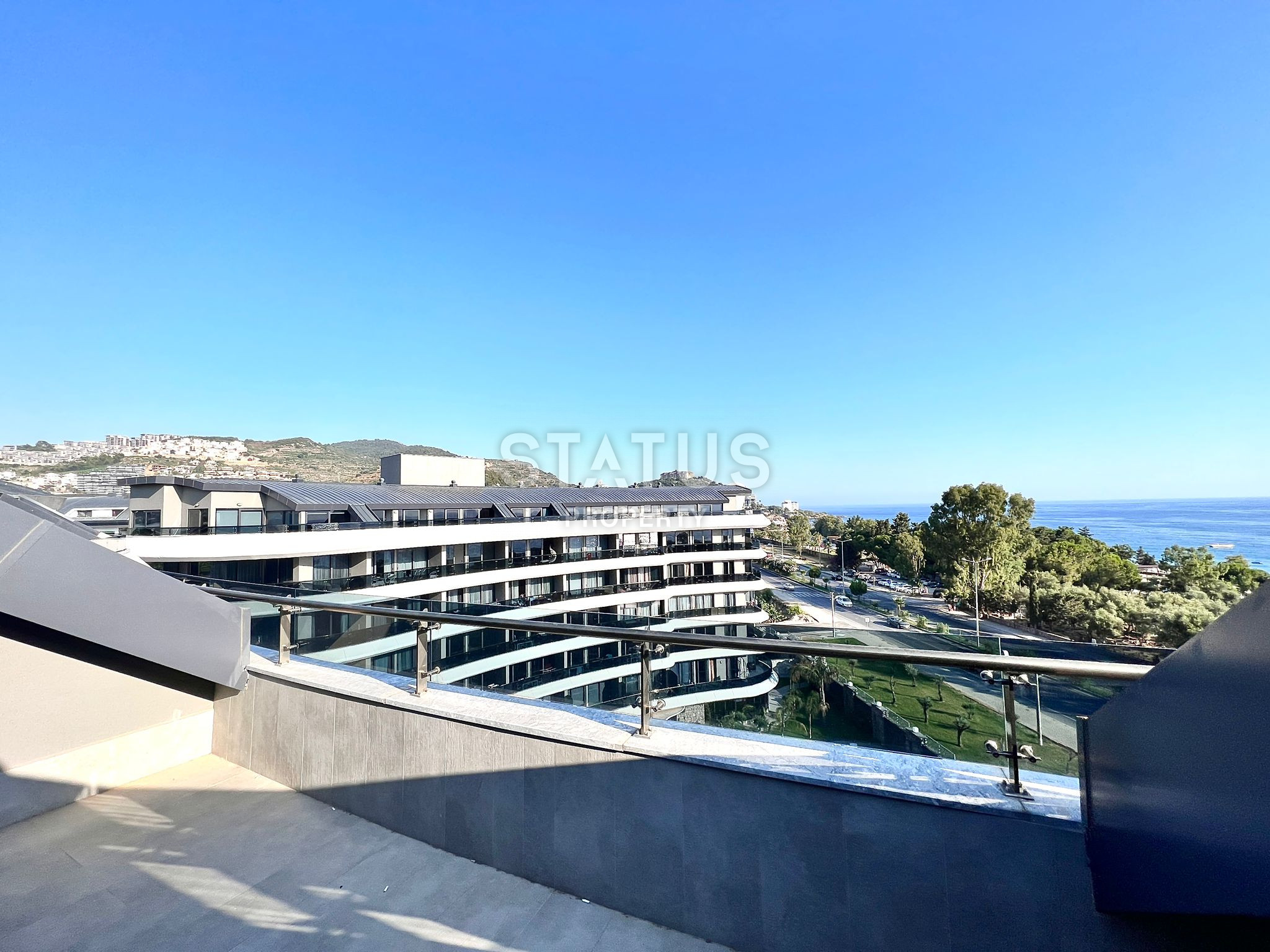 Premium class apartment in residential complex with luxury infrastructure in Kargicak. 62m2 фото 9