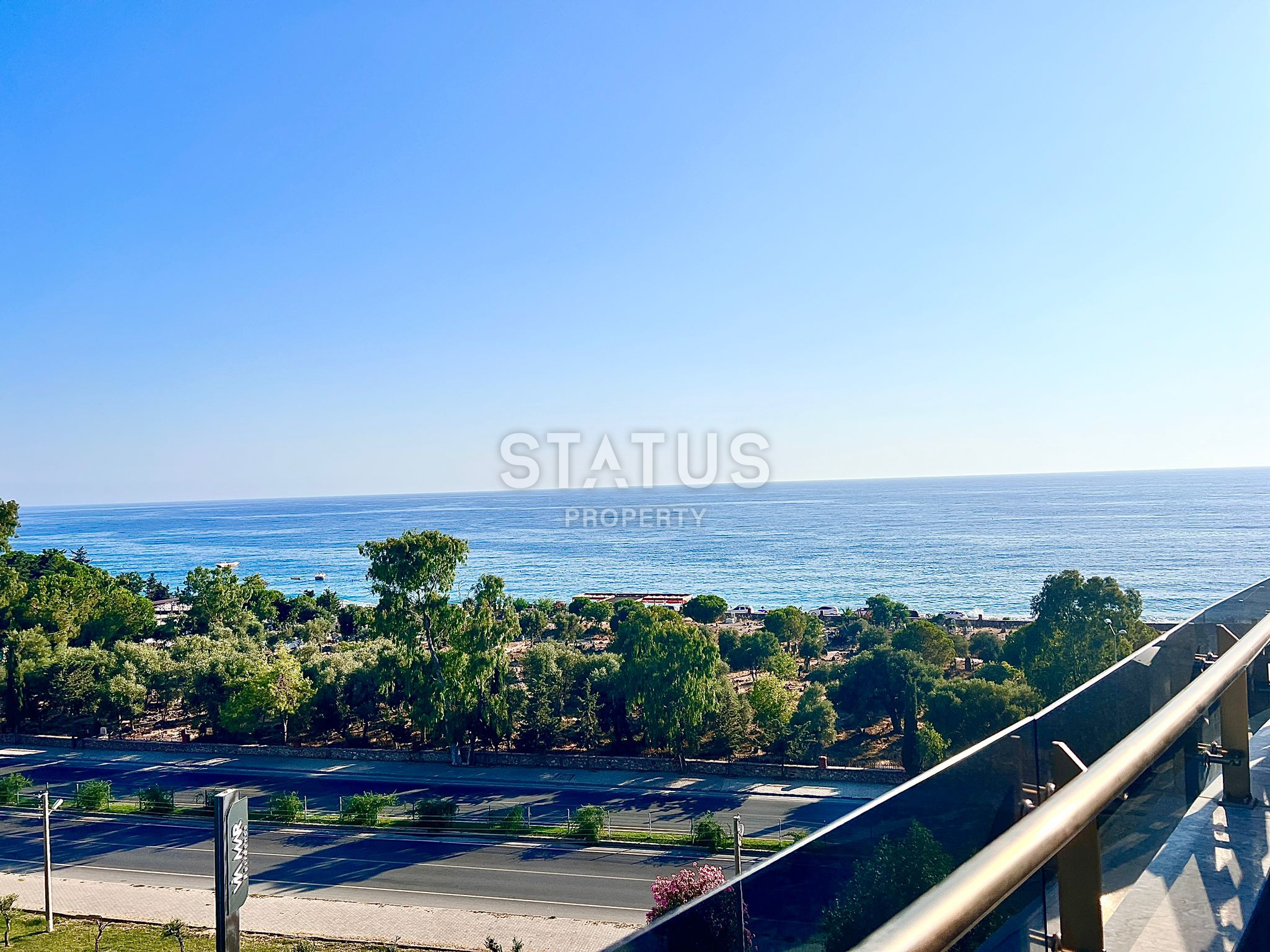 Premium class apartment in residential complex with luxury infrastructure in Kargicak. 62m2 фото 25