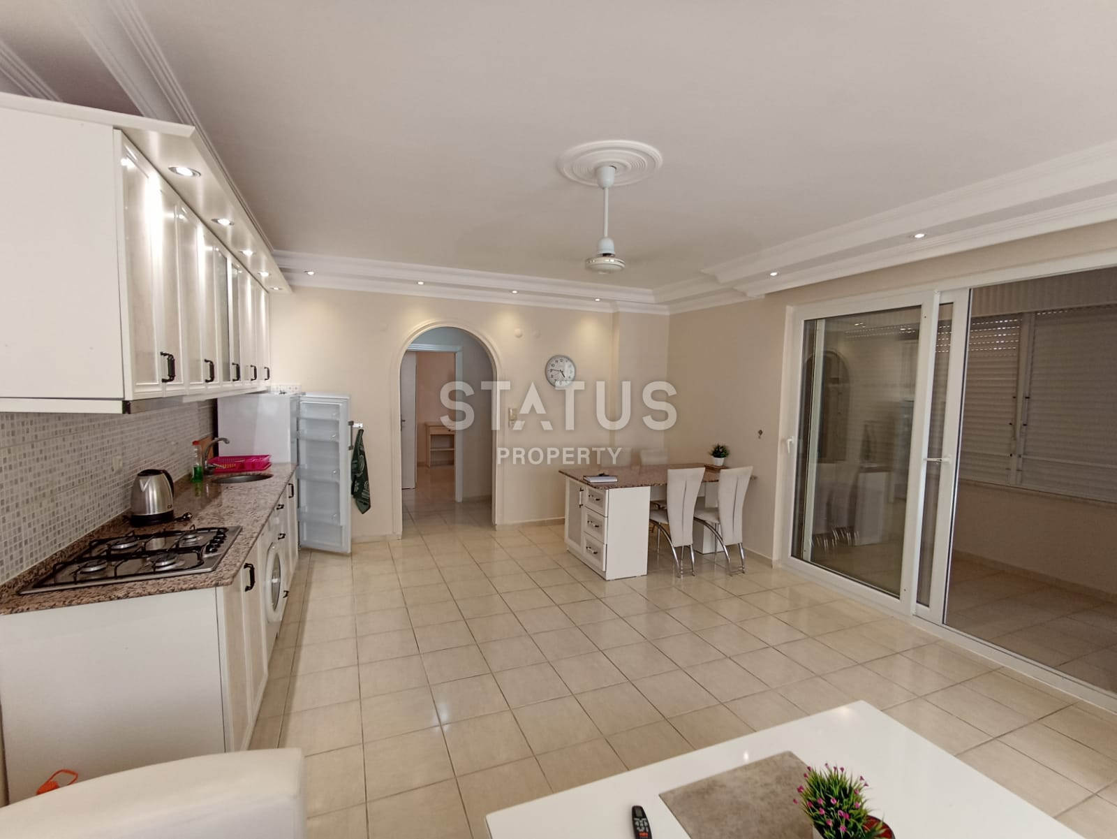 Spacious two-room apartment 200m from the sea in OBA. 75m2 фото 12