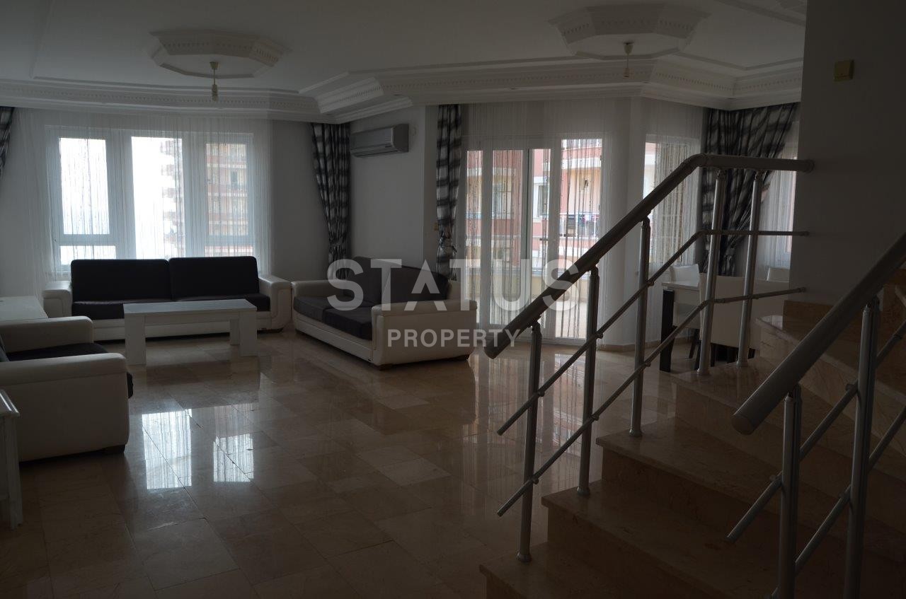 Меблированный пентхаус с прямым видом на Средиземное море и в 50 метрах о него, 185 кв. м. фото 3