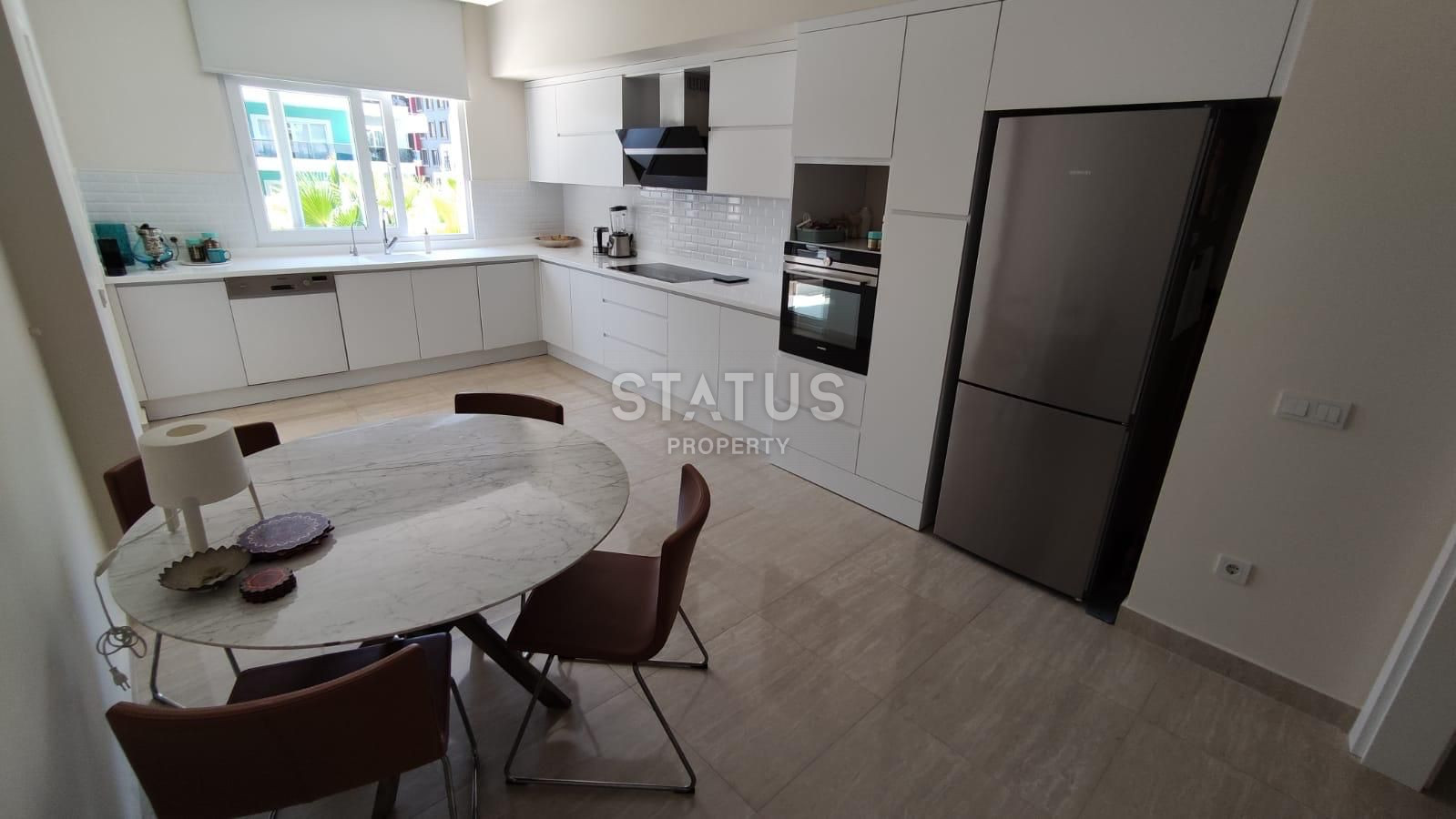 Просторная меблированная квартира 4+1 в ЖК с полной инфраструктурой в ОБА. 190м2 фото 20