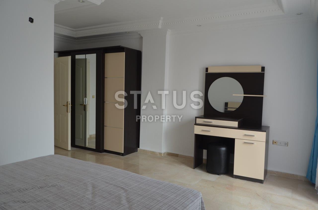 Меблированный пентхаус с прямым видом на Средиземное море и в 50 метрах о него, 185 кв. м. фото 12