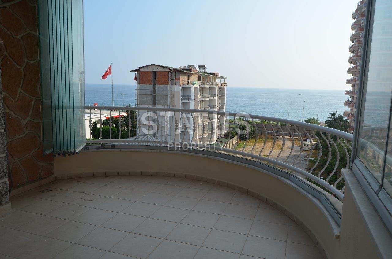 Меблированный пентхаус с прямым видом на Средиземное море и в 50 метрах о него, 185 кв. м. фото 16