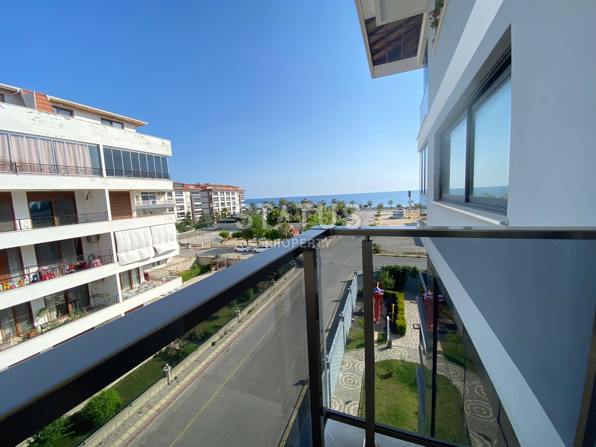 Просторная квартира на берегу моря 1+1 в Кестеле. 85м2 фото 4