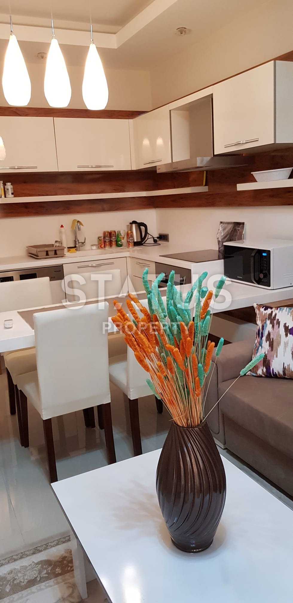 Furnished apartment 1+1 in a luxury complex in Mahmutlar 70m2 фото 3