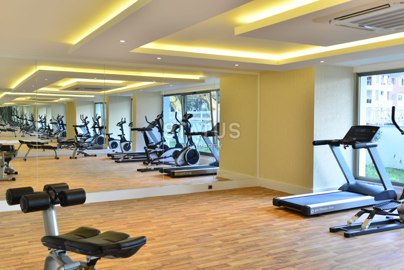 Furnished apartment 1+1 in a luxury complex in Mahmutlar 70m2 фото 13