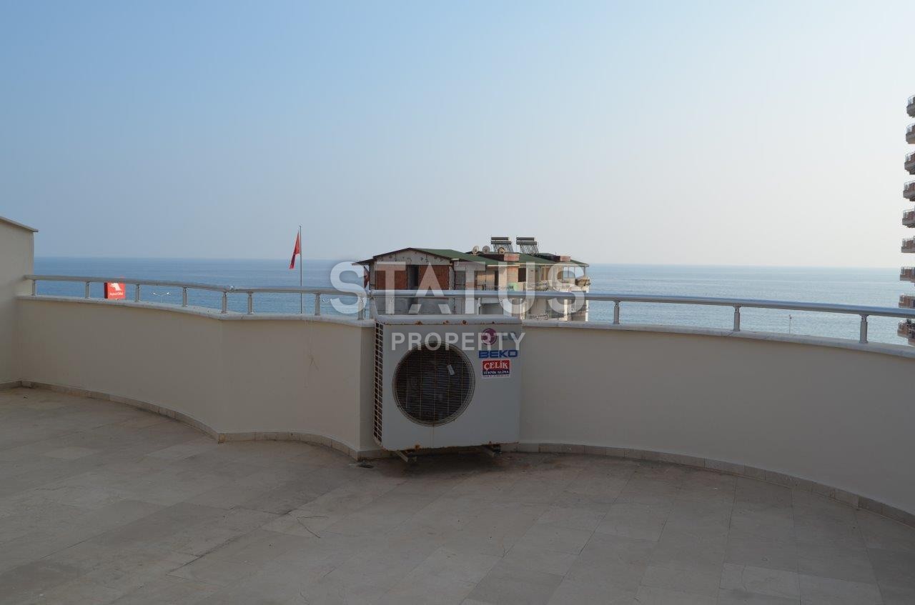 Меблированный пентхаус с прямым видом на Средиземное море и в 50 метрах о него, 185 кв. м. фото 28