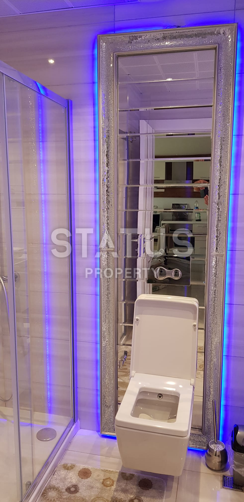 Furnished apartment 1+1 in a luxury complex in Mahmutlar 70m2 фото 24