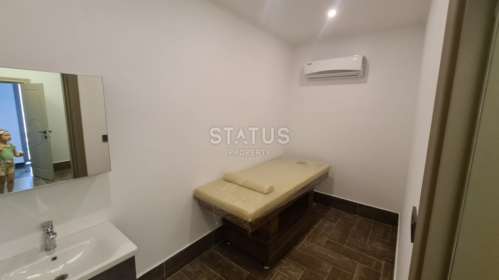 Two-room furnished apartment 1+1 in a residential complex with full infrastructure in OBA. 55m2 фото 12