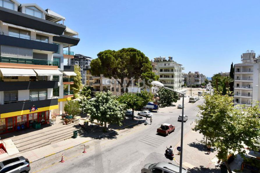 Трёхкомнатная меблированная квартира 300м от моря в центре Аланьи. 80м2 фото 16