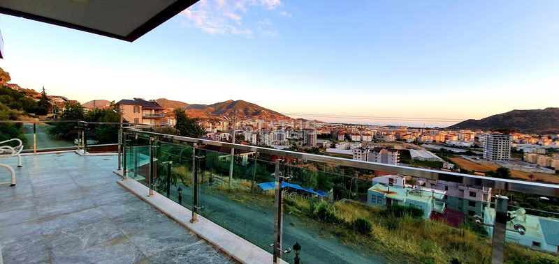 Трёхэтажная вилла с собственным садом и видом на море в Газипаше.  370м2 фото 23