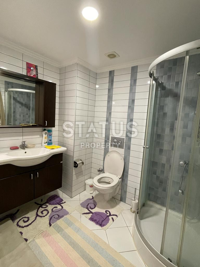 Большая квартира 4+1 с собственным выходом в бассейн в Махмутларе. фото 4