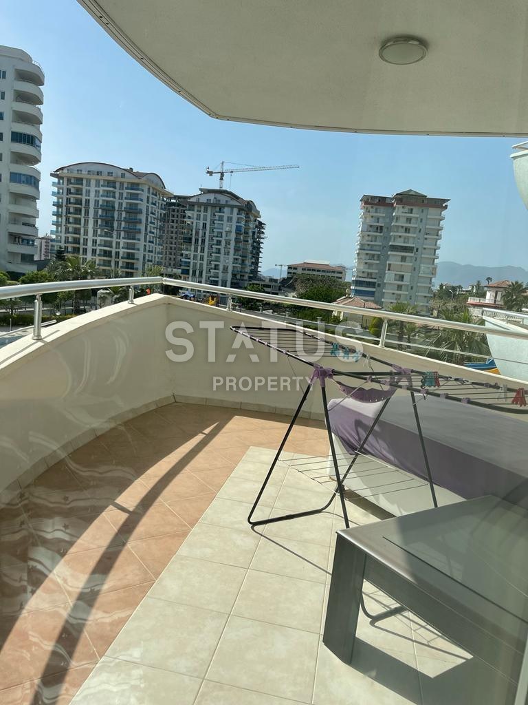 Большая квартира 4+1 с собственным выходом в бассейн в Махмутларе. фото 7