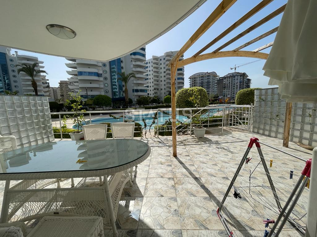 Большая квартира 4+1 с собственным выходом в бассейн в Махмутларе. фото 8