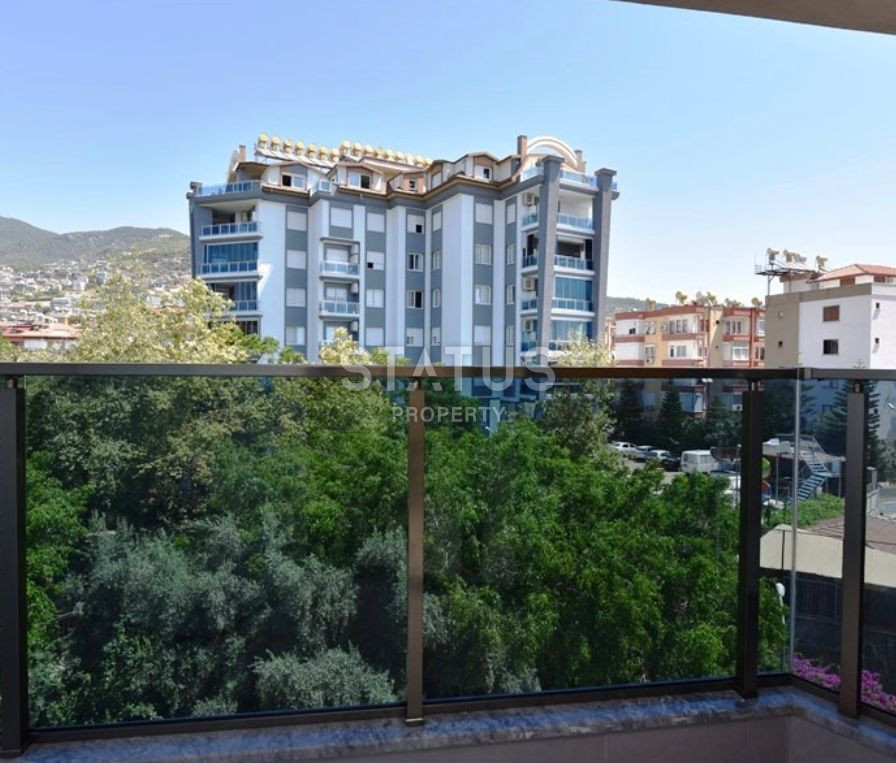 Apartment 2+1 with a separate kitchen in the center of Alanya in a new residential complex. 100m2 фото 10