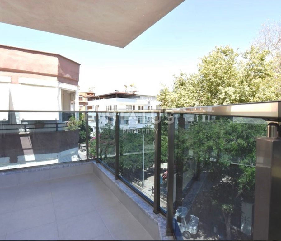 Apartment 2+1 with a separate kitchen in the center of Alanya in a new residential complex. 100m2 фото 11