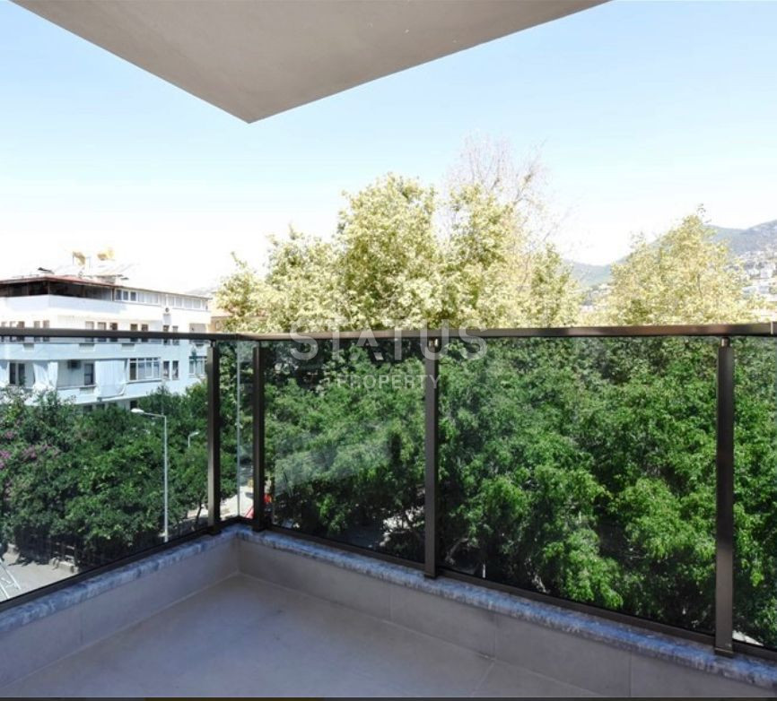 Apartment 2+1 with a separate kitchen in the center of Alanya in a new residential complex. 100m2 фото 12