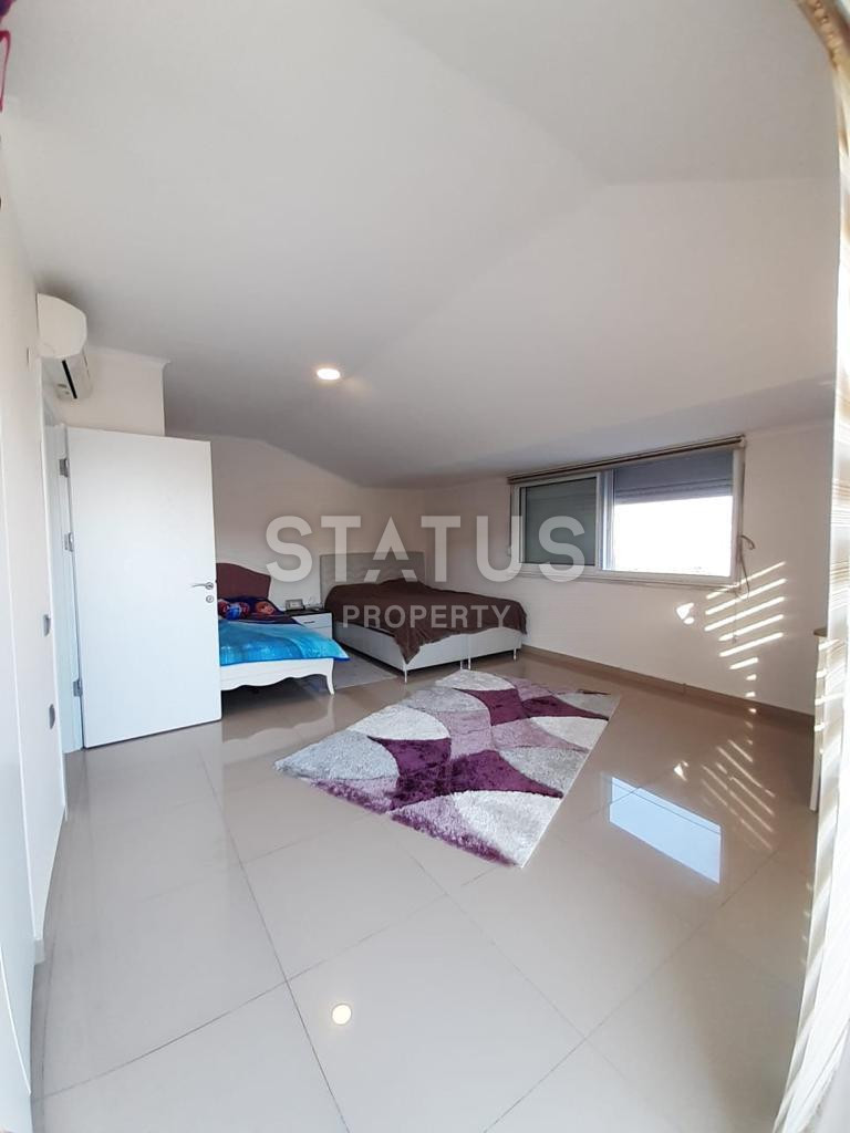 Двухуровневые апаратменты с видом на море в районе Кестель, 140 м2 фото 7