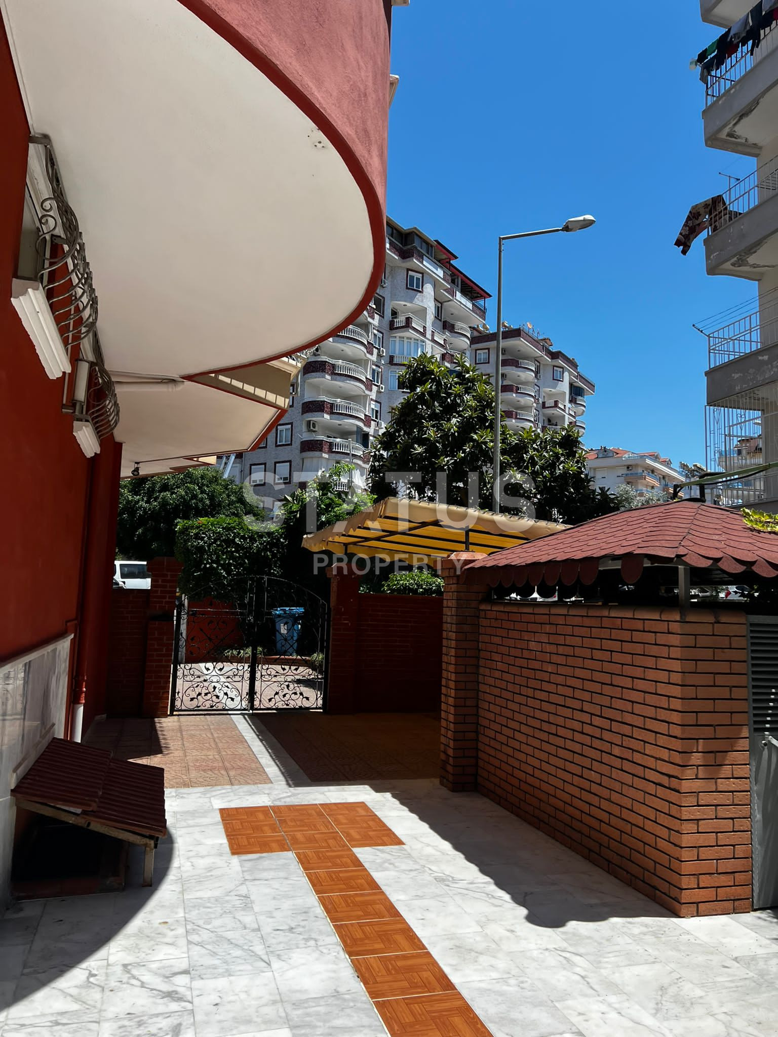 Spacious one-bedroom apartment in the center of Alanya. 72m2 фото 3