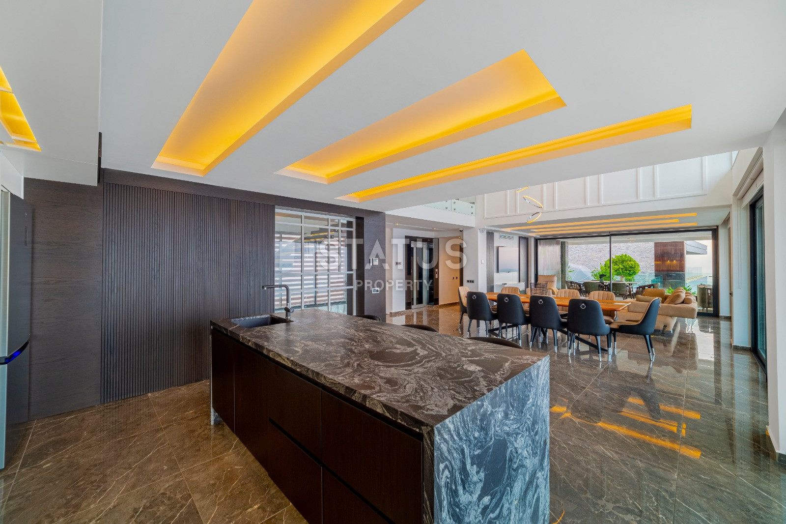 Luxurious 3-storey villa with views of Calais and the sea. 516m2-1650m2 фото 3