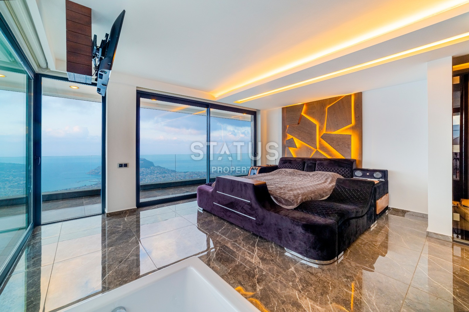 Luxurious 3-storey villa with views of Calais and the sea. 516m2-1650m2 фото 7