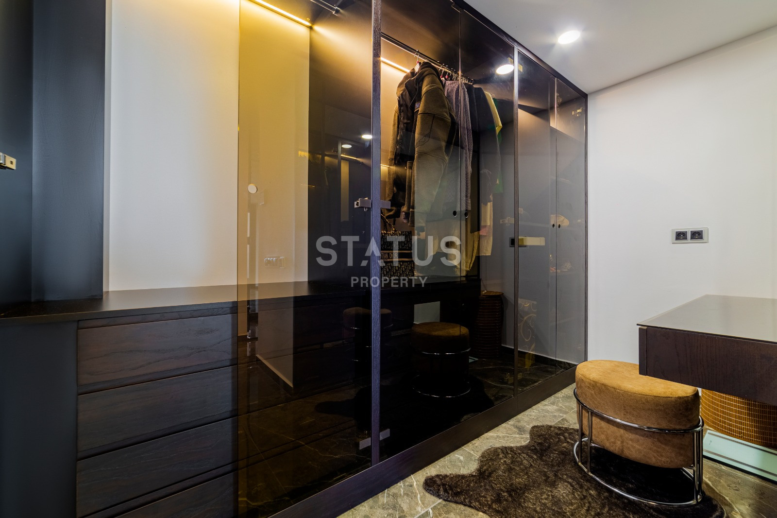 Luxurious 3-storey villa with views of Calais and the sea. 516m2-1650m2 фото 18