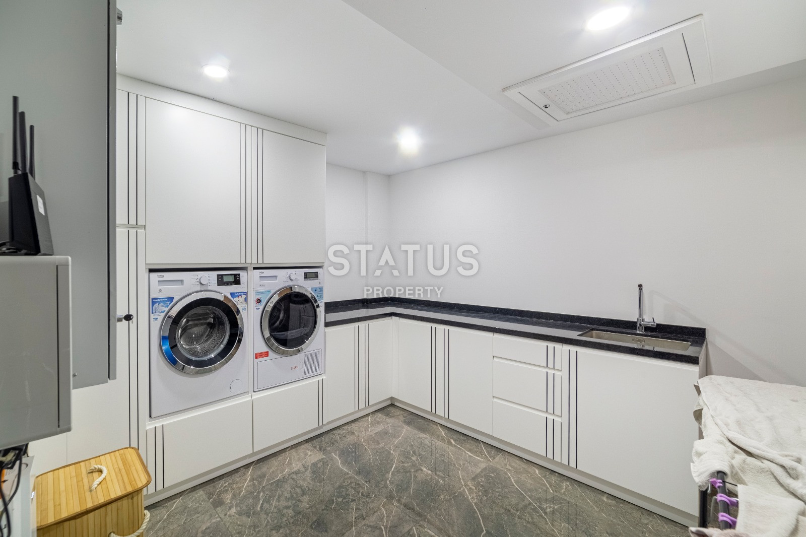 Luxurious 3-storey villa with views of Calais and the sea. 516m2-1650m2 фото 19