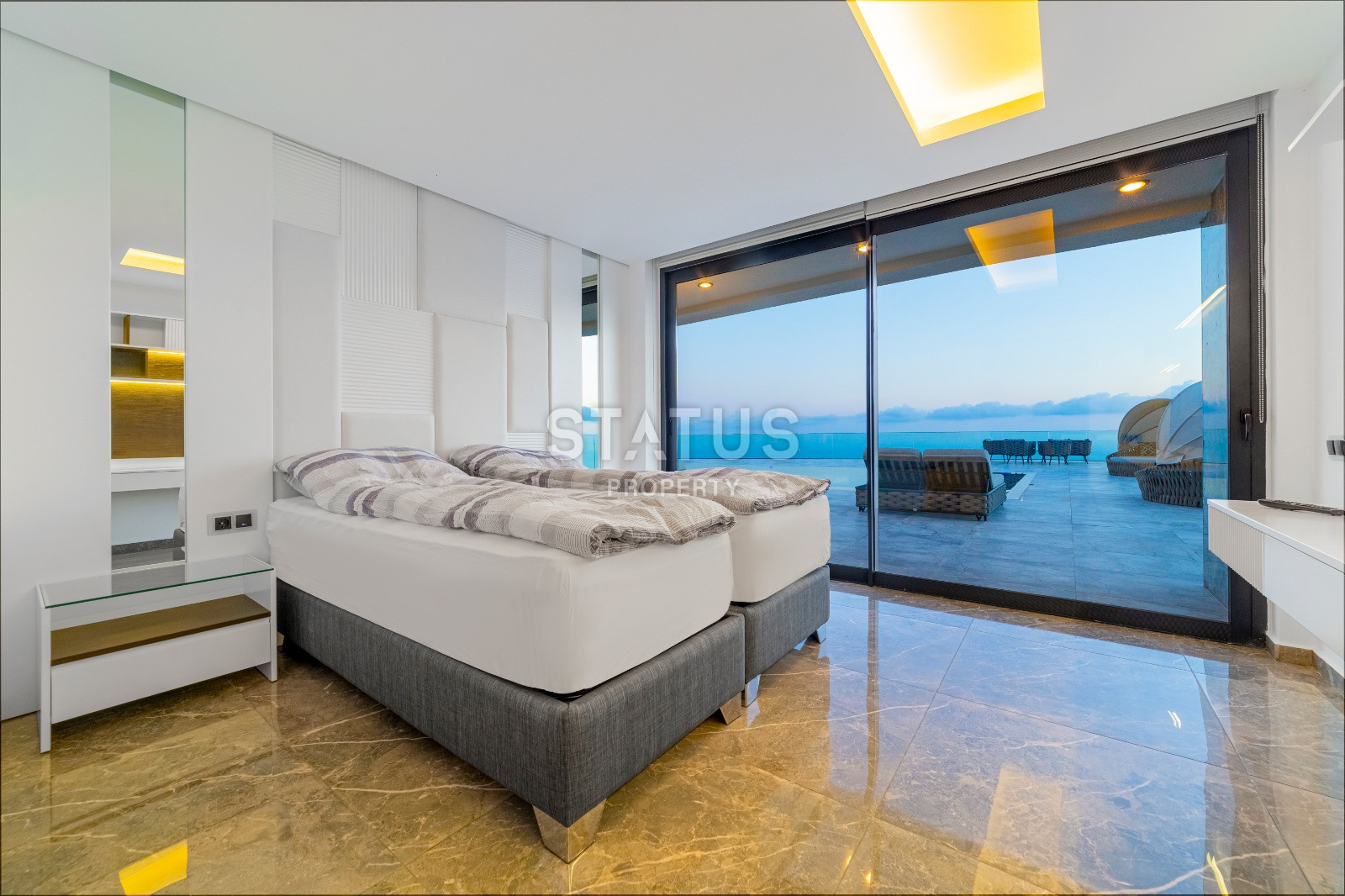 Luxurious 3-storey villa with views of Calais and the sea. 516m2-1650m2 фото 37