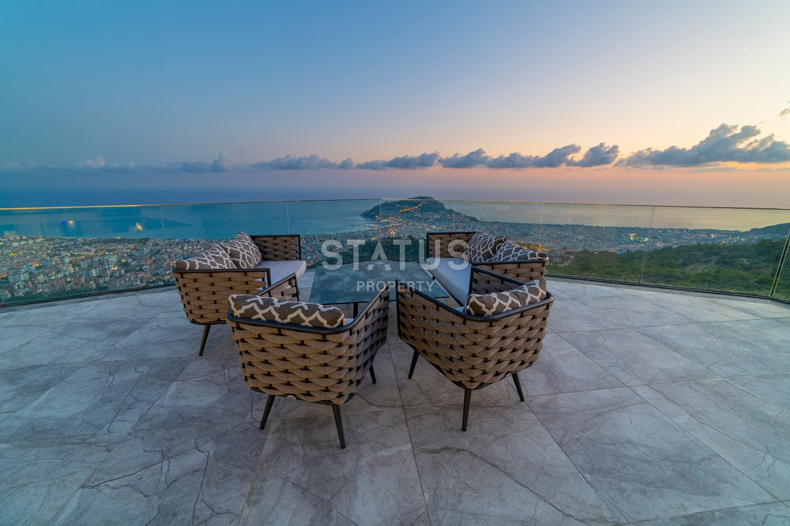 Luxurious 3-storey villa with views of Calais and the sea. 516m2-1650m2 фото 38