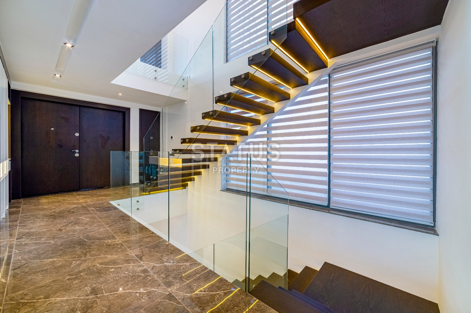 Luxurious 3-storey villa with views of Calais and the sea. 516m2-1650m2 фото 49