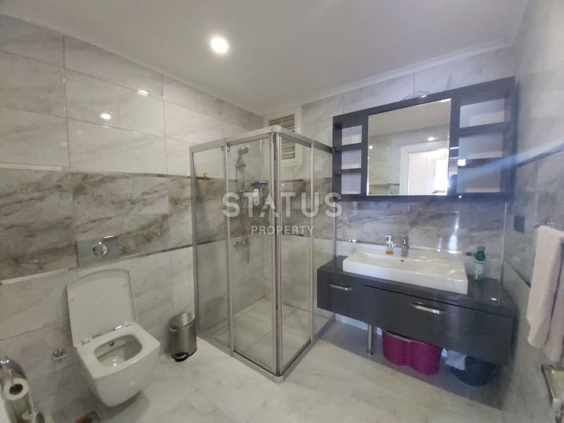 Spacious four-room apartment with a good location in Mahmutlar. 140m2 фото 8