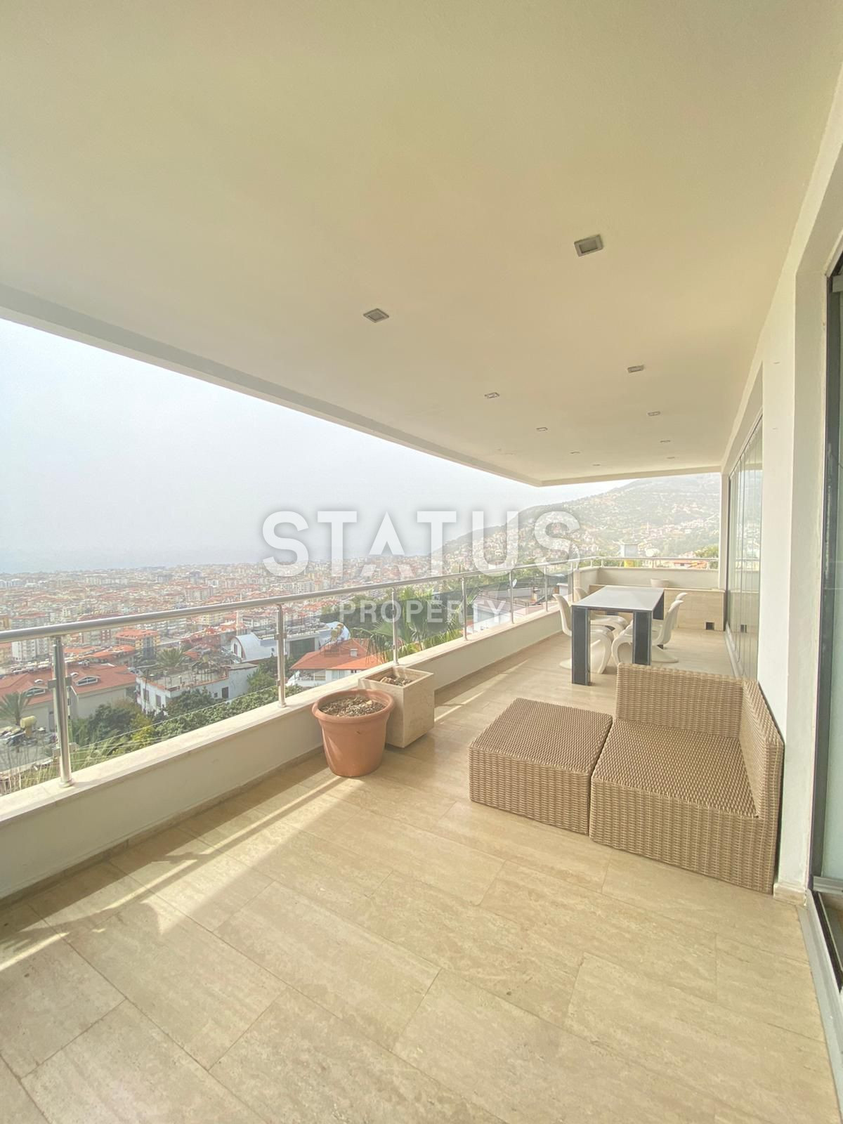 Panoramic two-level penthouse in the Bektash area. 250m2 фото 21