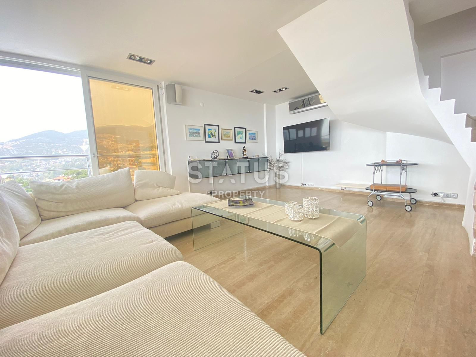 Panoramic two-level penthouse in the Bektash area. 250m2 фото 32